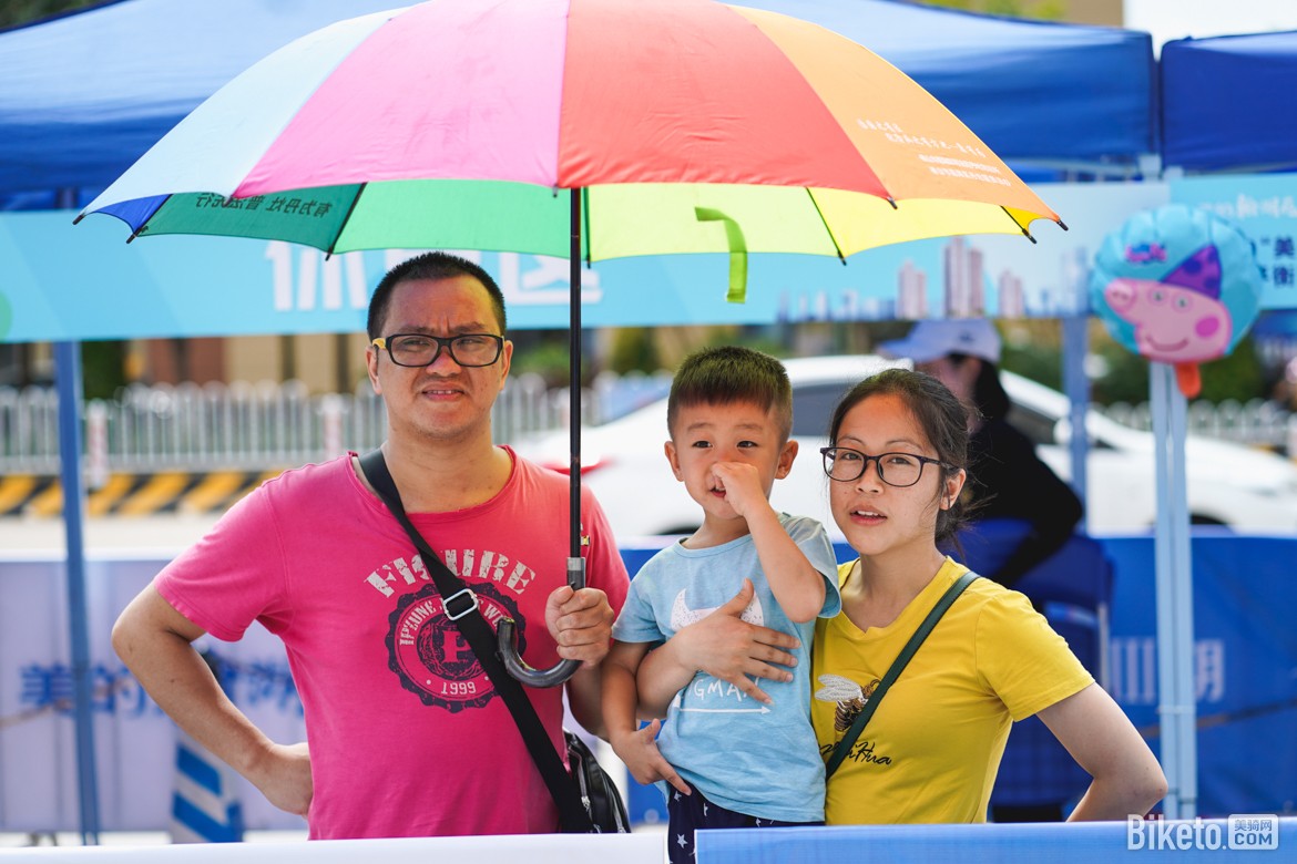 2019美的置业杯儿童平衡车精英赛翰湖苑站