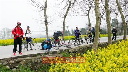 http://sichuan.scol.com.cn/sczh/img/attachement/jpg/site2/20110405/b8ac6f30e0820f049baa18.jpg