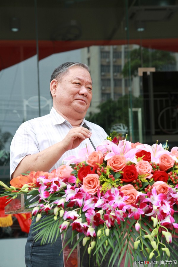 海南喜德盛自行车开口旗舰店开业大吉 海南喜德盛自行车开口旗舰店开业大吉