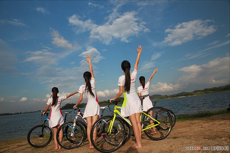 美丽动人的MISSILE模特 美丽动人的MISSILE模特