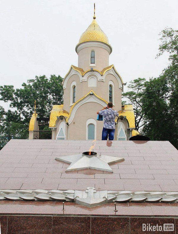 骑进俄罗斯 感受异域风情 骑进俄罗斯 感受异域风情