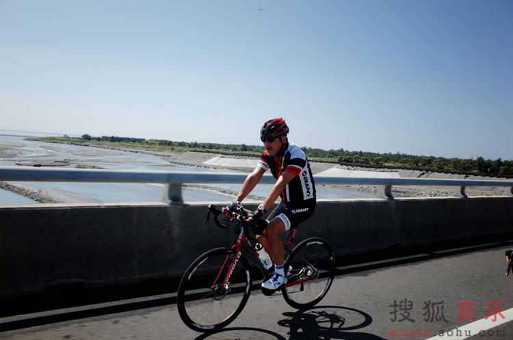 ����ʢ����̤��ʵ����ս200����ΪҽԺļ��