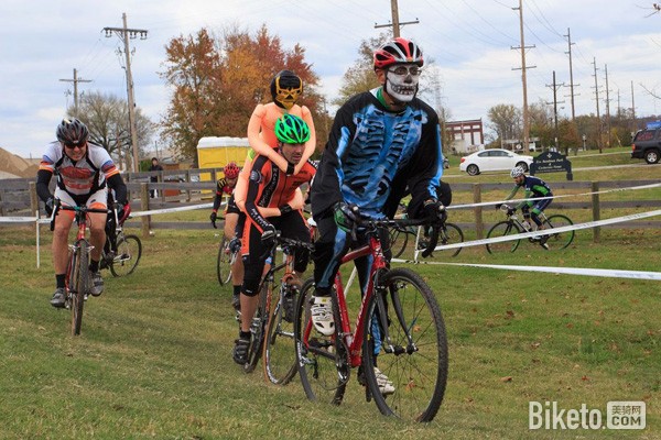 ��ʥ�����η���