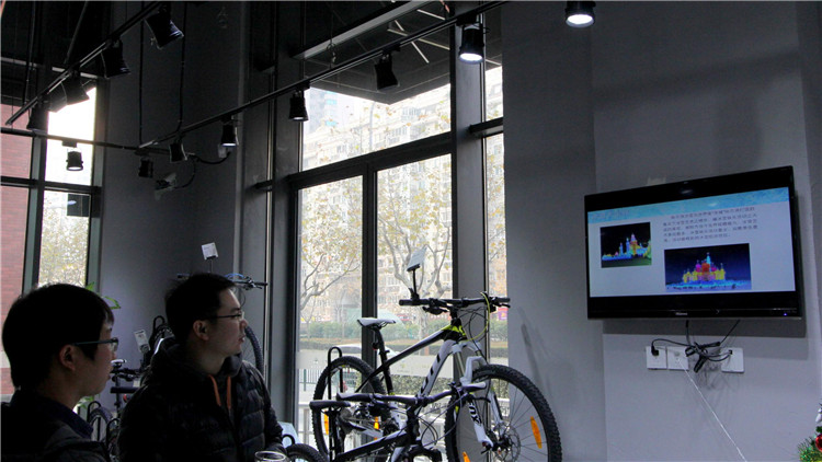 上海SCOTT店迎来周年庆 上海SCOTT店迎来周年庆