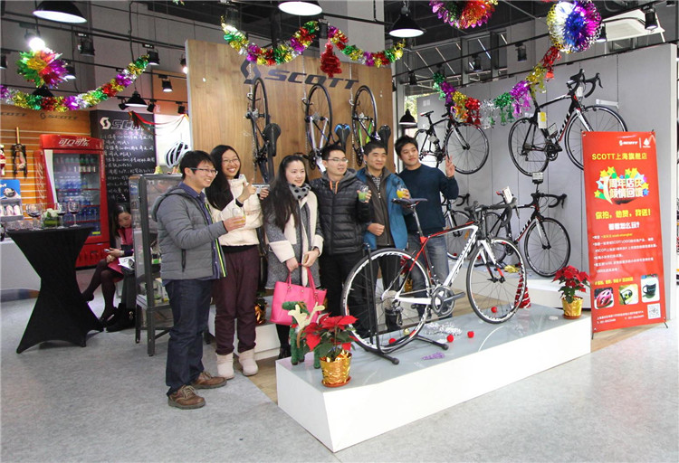 上海SCOTT店迎来周年庆 上海SCOTT店迎来周年庆