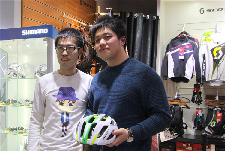 上海SCOTT店迎来周年庆 上海SCOTT店迎来周年庆