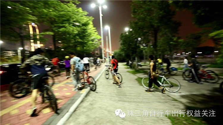 200�˵ĳ����Ƴ����л��ǹ㳡