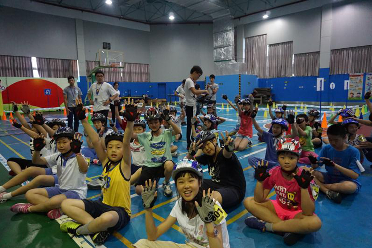 ��С��ʿ�ܶ�Ա��ȫ����ͯ��ȫ������ѵӪ����