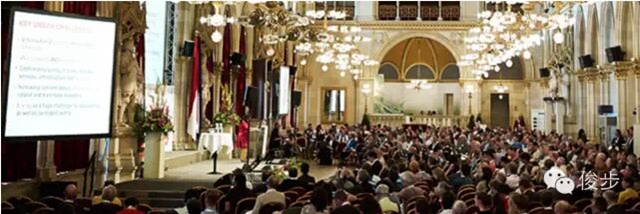 �������г����