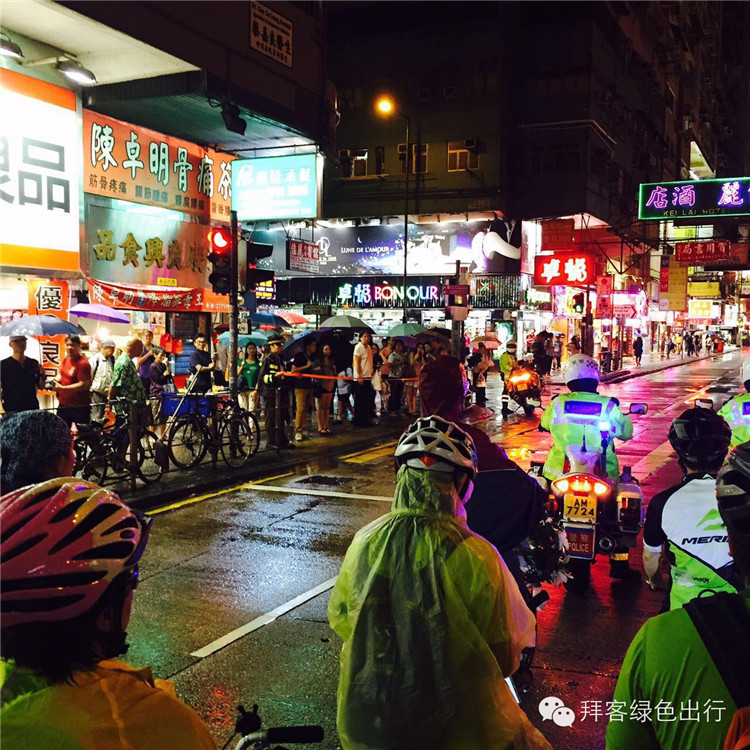 �����µ���۳�Ĭ����