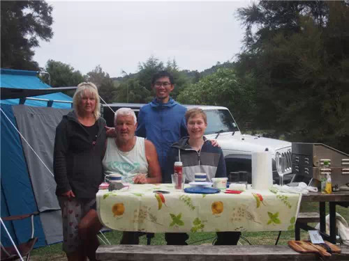 ���ݵ����к�76��������4000�๫��