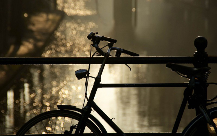 自行车文学《马贼》 讲述偷车贼的故事 自行车文学《马贼》 讲述偷车贼的故事