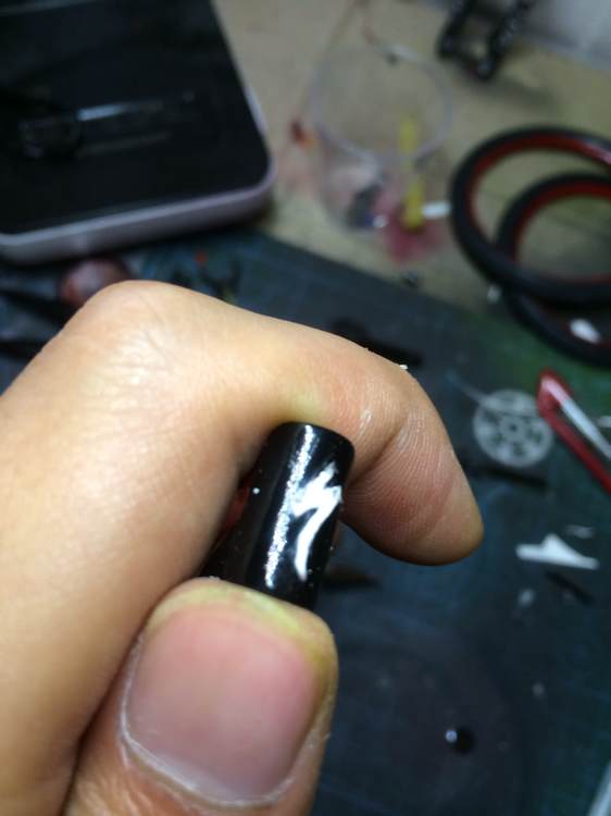 ���糵��ͷ���ϵı�ʶ