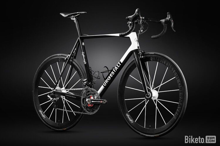 处女座为何要“黑”?因为只有暗黑涂装的URGESTALT Weiss Ed.定制版,才能释放处女座对完美极限的渴望! 处女座为何要“黑”?因为只有暗黑涂装的URGESTALT Weiss Ed.定制版,才能释放处女座对完美极限的渴望!