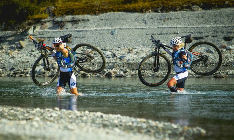 ����£��½���һ��24Сʱ��̽��ԽҰ��