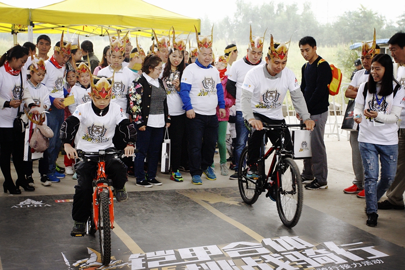 ���׺��� ��ս���С�