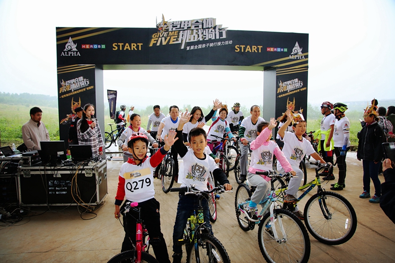 ���׺��� ��ս���С�