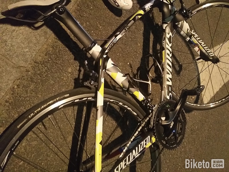 骗子用山寨品冒充天价车 车友被耍诈破财 骗子用山寨品冒充天价车 车友被耍诈破财