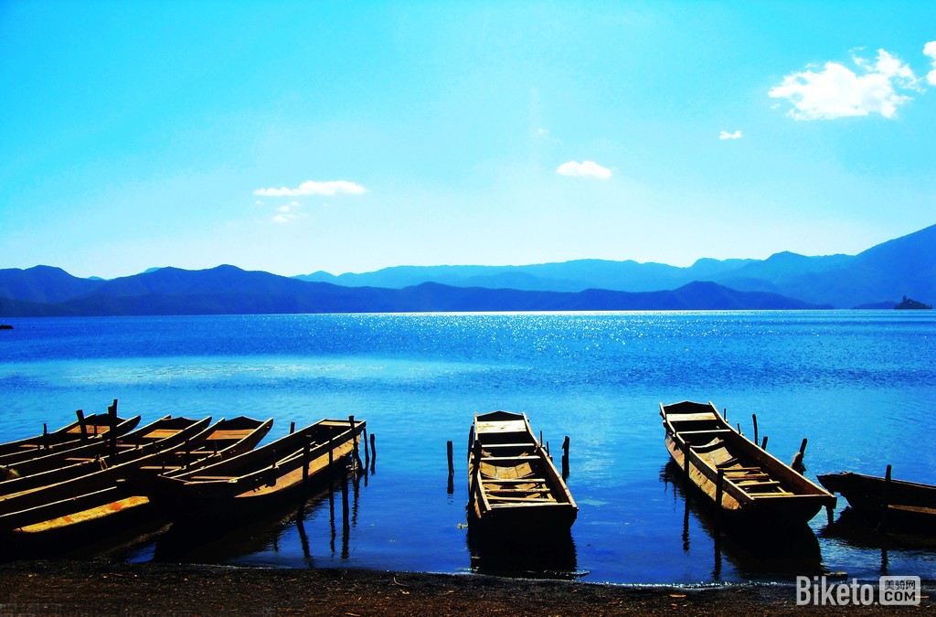 lugu-lake-lijiang.jpg