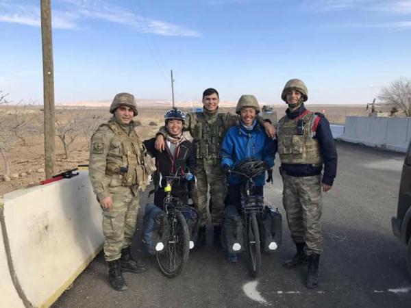 ����1����