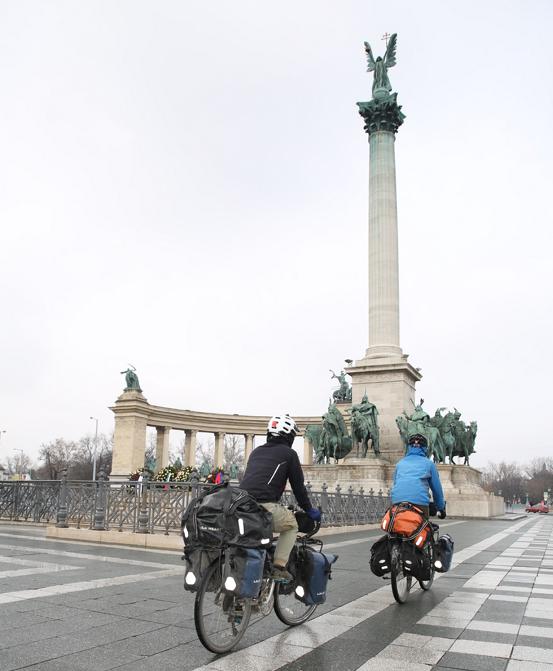 ����1����