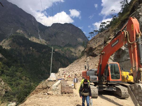 ����1����