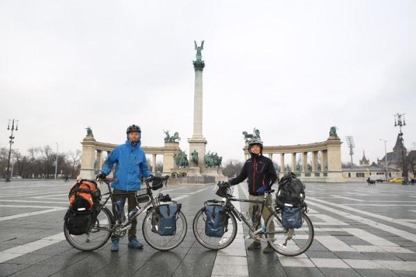 ����1����