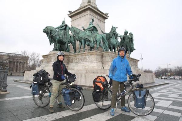 ����1����