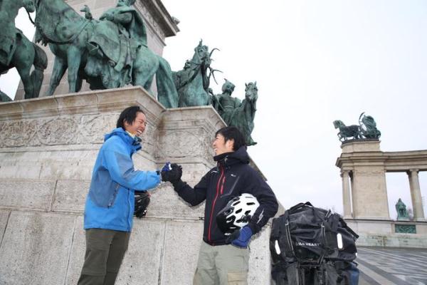 ����1����