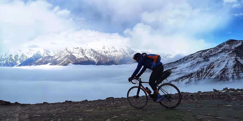 雪山,骑行