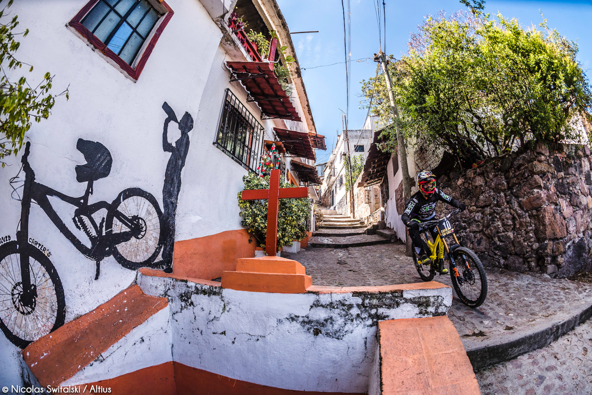 DownTaxco Urban DH Race