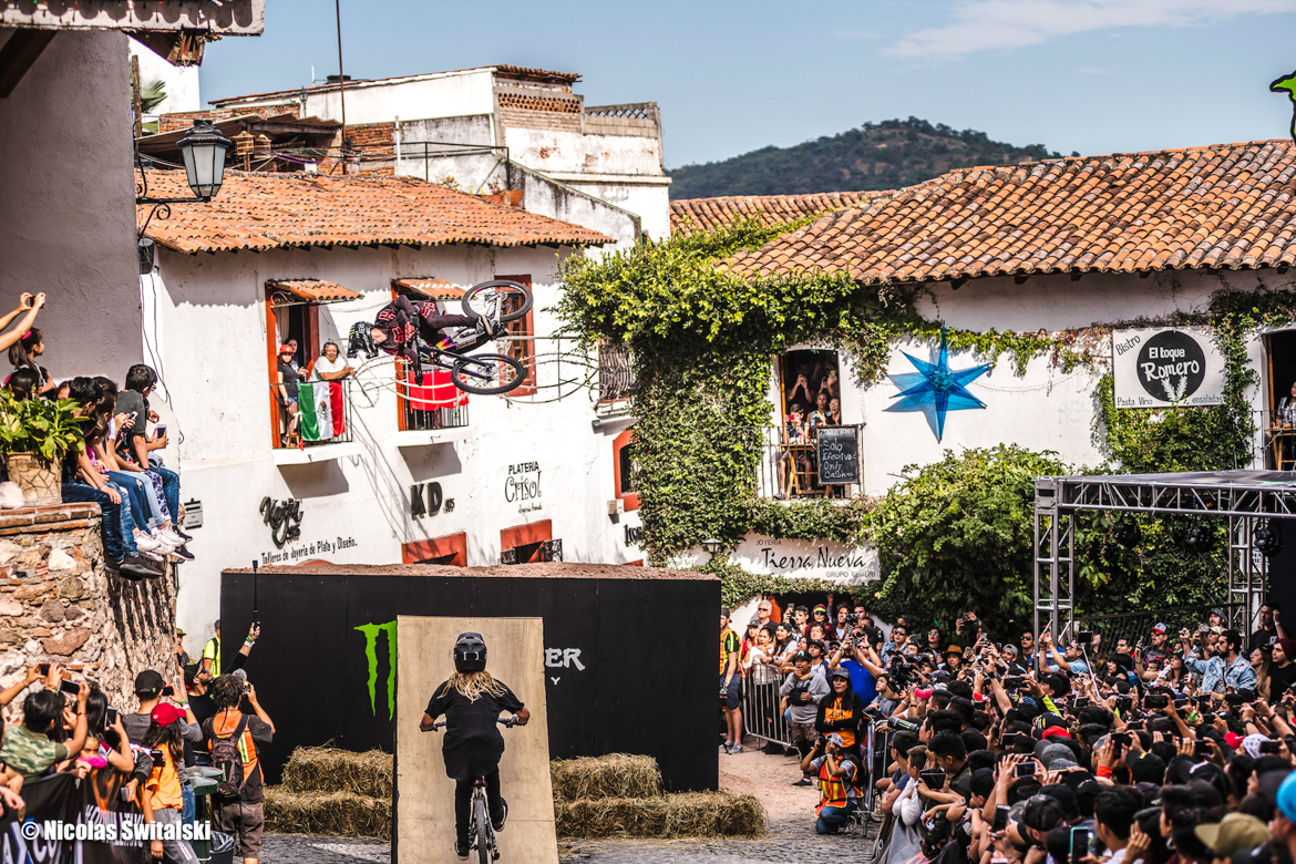 DownTaxco Urban DH Race