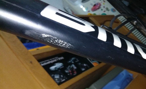 粗糙的修补痕迹