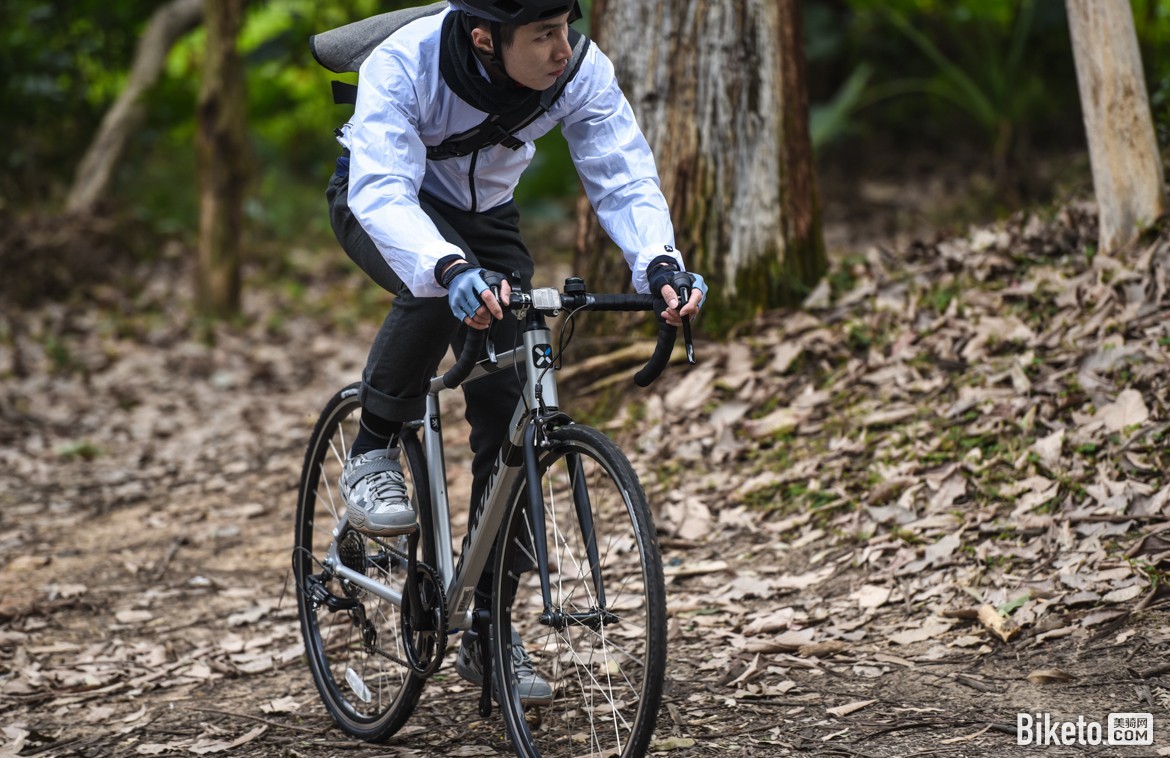 ç®å•ãå ãæ˜ç B'TWIN TRIBAN 100åšå‹å¬½|