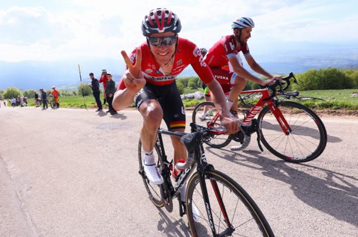 7e732288a8985ed4f4066f164325ca7e.jpg 7e732288a8985ed4f4066f164325ca7e.jpg