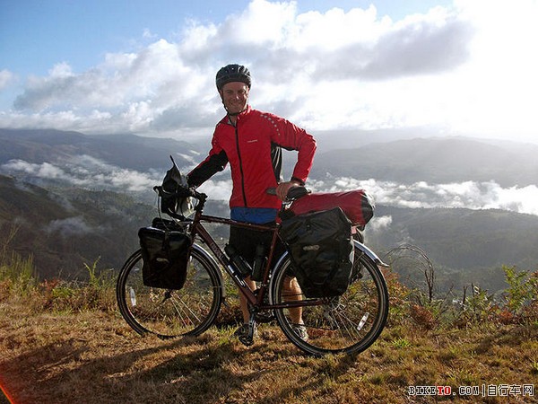 骑行30,000公里回澳洲