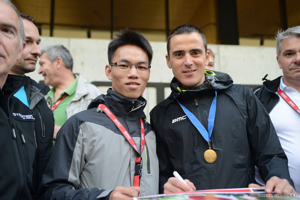 BIKETOJulien AbsalonӰ