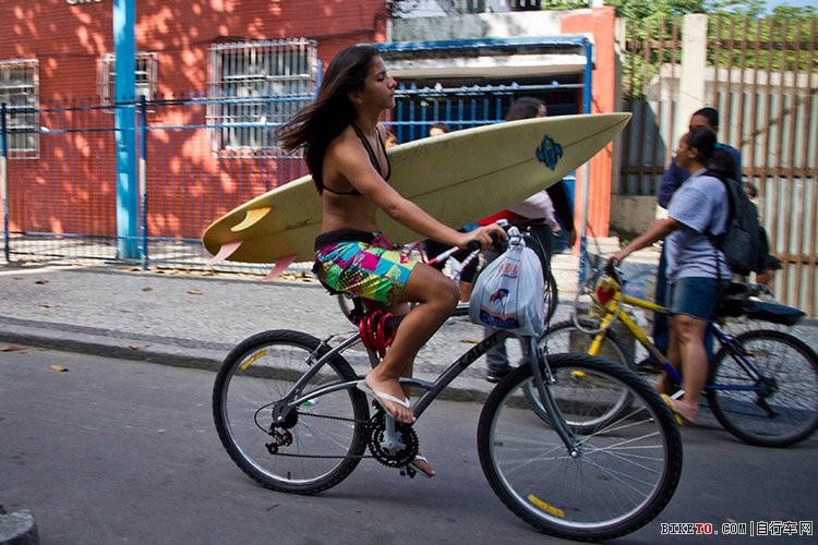 �������г�