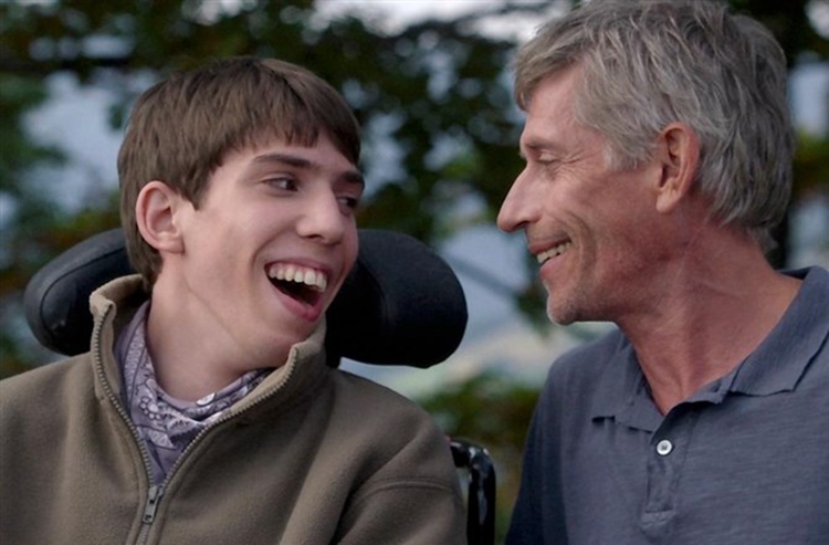 《我的钢铁老爸》 《我的钢铁老爸》