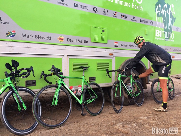 ���д�Խ����4