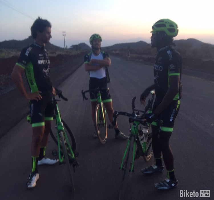 ���д�Խ����4