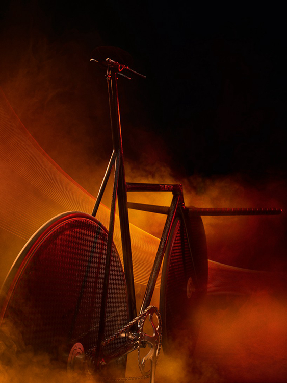 TAKHION+TSUBASA MASS:世界上最难骑但最快的自行车? TAKHION+TSUBASA MASS:世界上最难骑但最快的自行车?