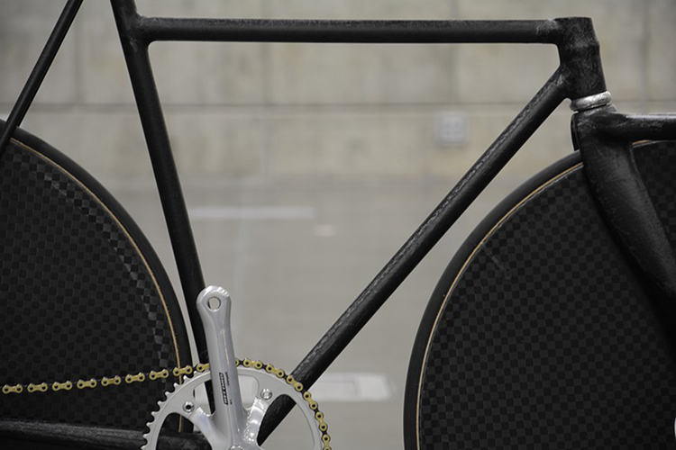 Tsubasa+Takhion MASS:世界上最快最难骑的自行车? Tsubasa+Takhion MASS:世界上最快最难骑的自行车?