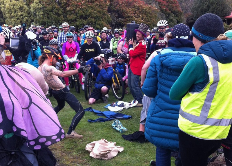 单速车比赛 单速车比赛