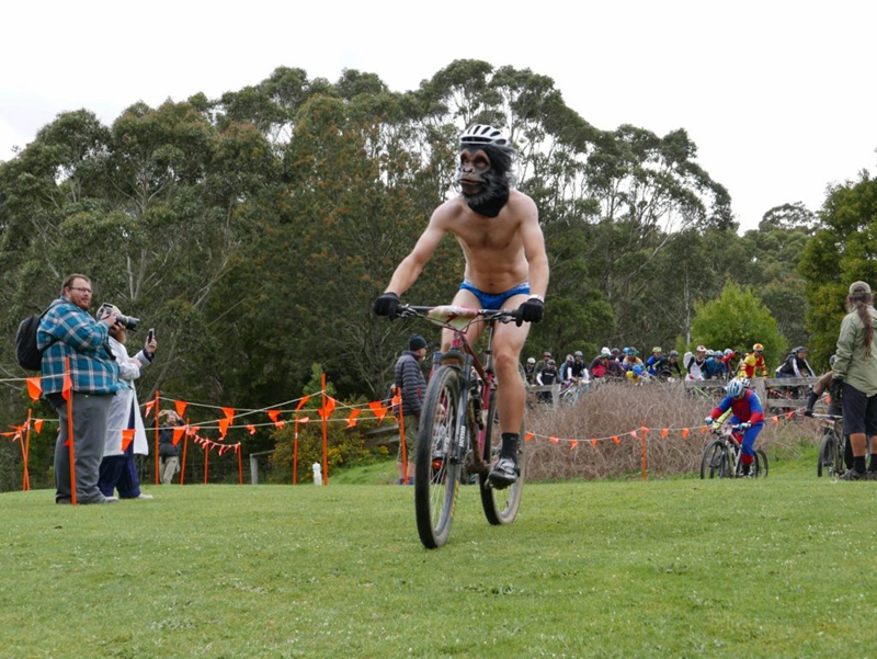 单速车比赛 单速车比赛