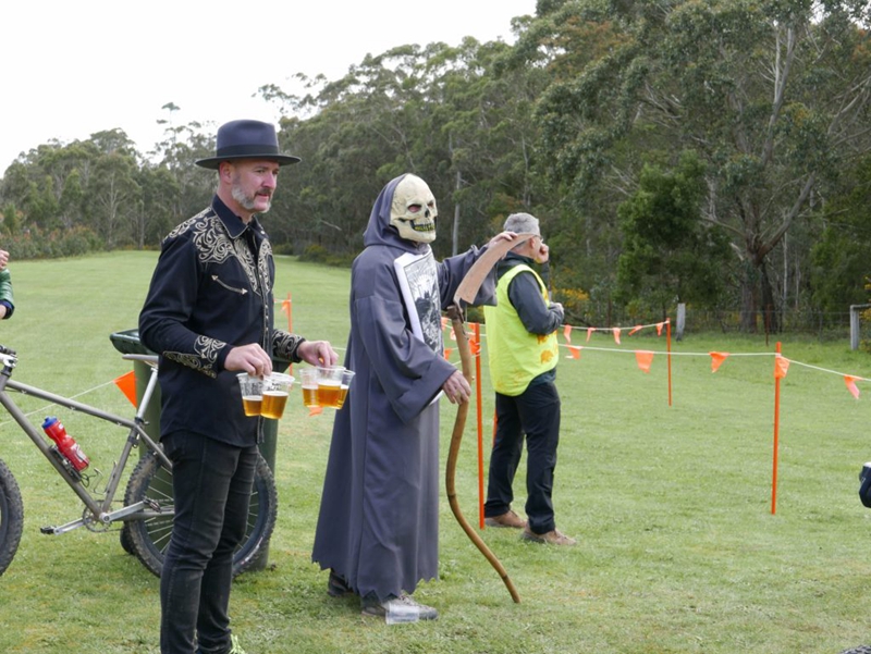 ���ٳ�����