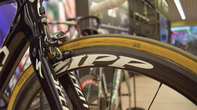 �첽Ҳ���� �첽�ذ峵��pop up store�ڱ���ʱ��ҵ