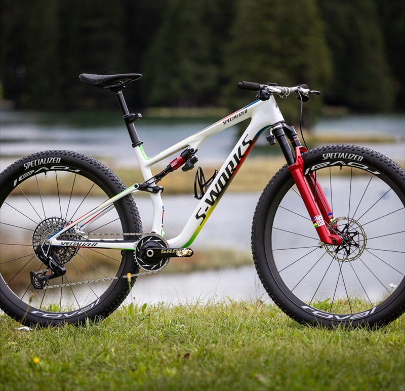 S-Works Epic 805.png