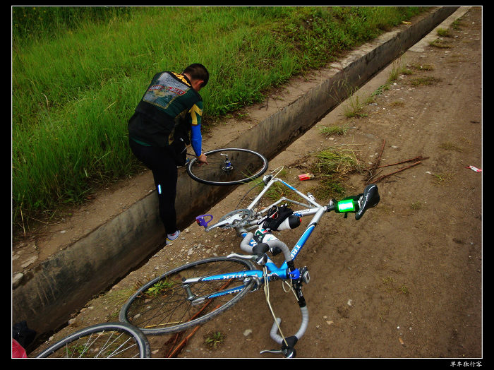 父子同行 青海湖