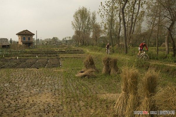 骑游尼泊尔加德满都